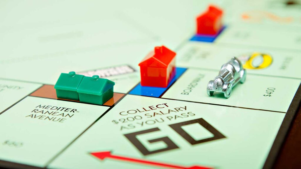 monopoly game on Go