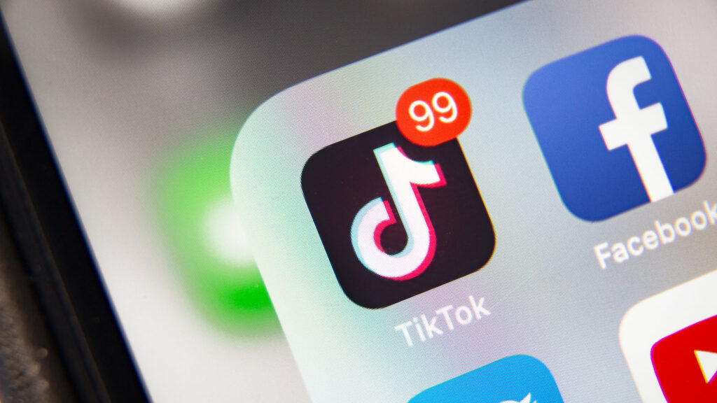 tiktok icon with 99 messages